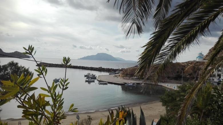 Arkasa Karpathos Seafront Paradisos Foiníkion Екстериор снимка